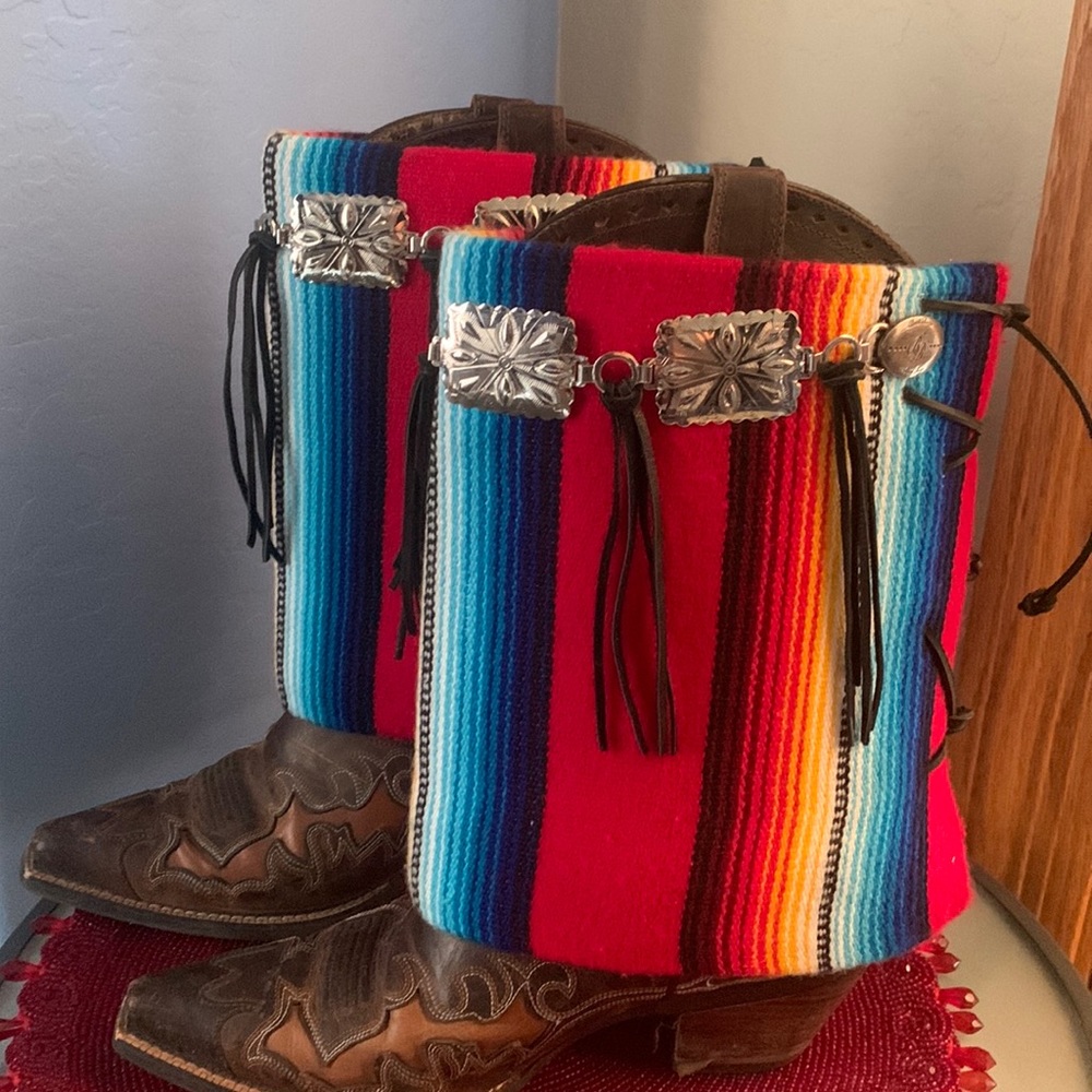 Boot rugs, accessories for boots parentheses (boots not included)